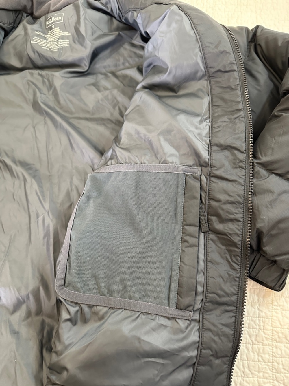 LL Bean Goose Down Puffer Jacket Mens  Winter Hiking Coat Black Small Like New - Picture 5 of 7